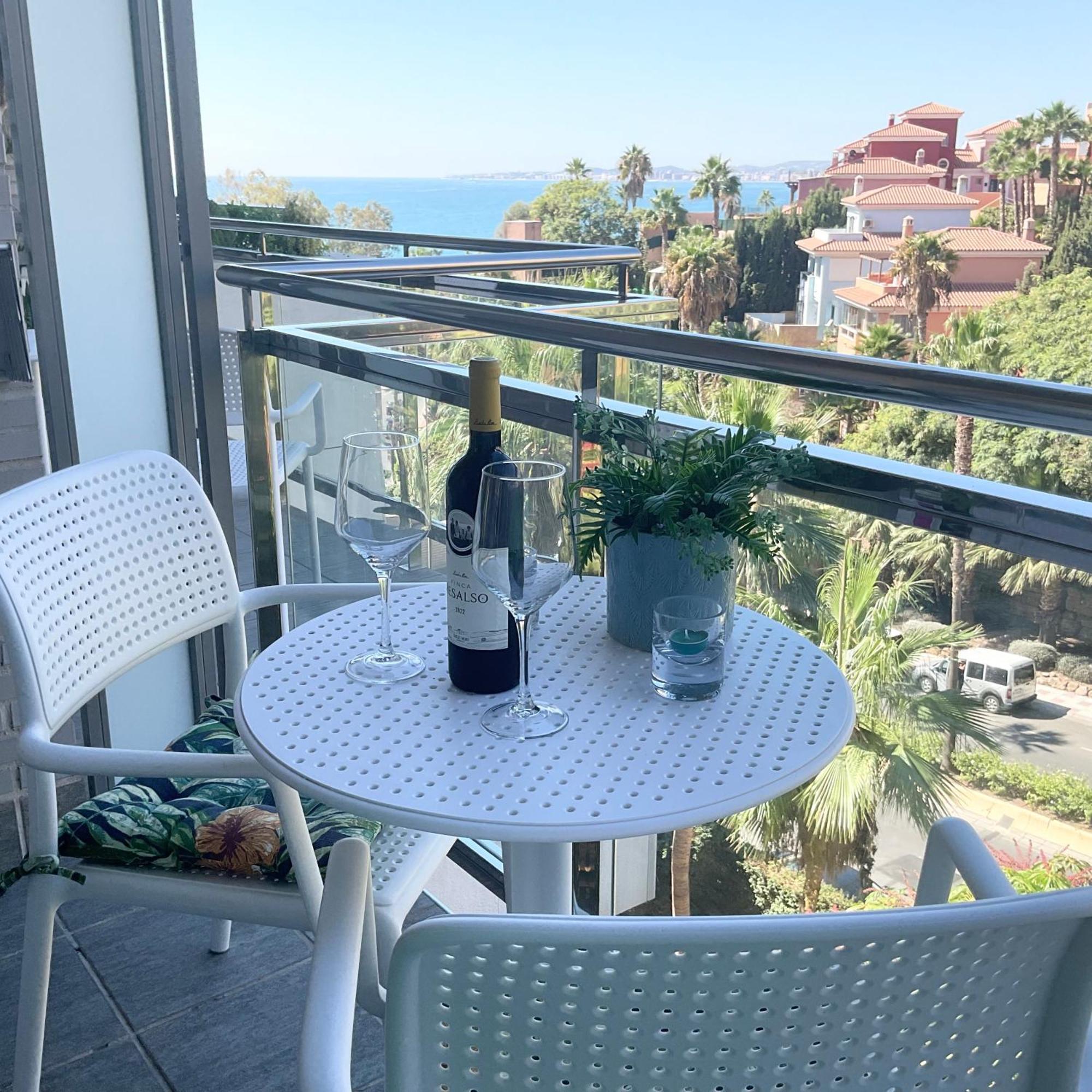 Wonderful Apartment In Costa Del Sol Benalmadena Exterior photo